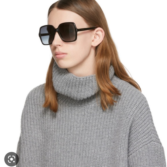 Givenchy black oversized glasses on sale. - Picture 7 of 7